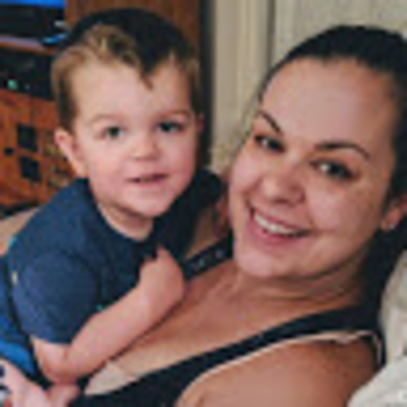 Meet your Posher, Heather - Picture 1 of 1